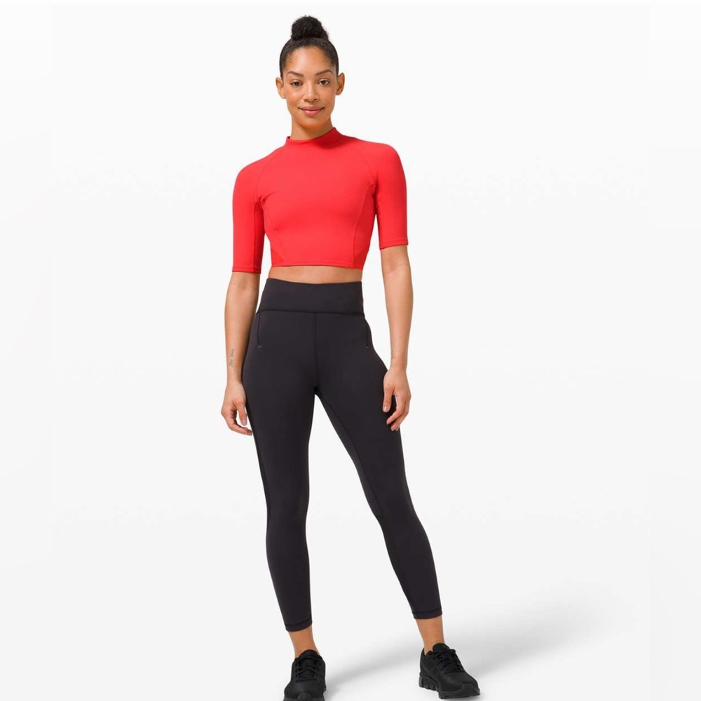 Lululemon Everlux and Mesh Cropped Short Sleeve size 4 Pink Punch